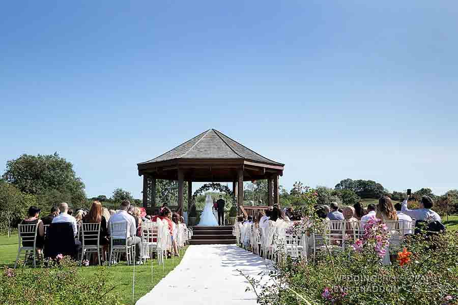 Shearsby Bath wedding in the bandstand